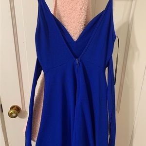 Size S, worn only x2 to weddings